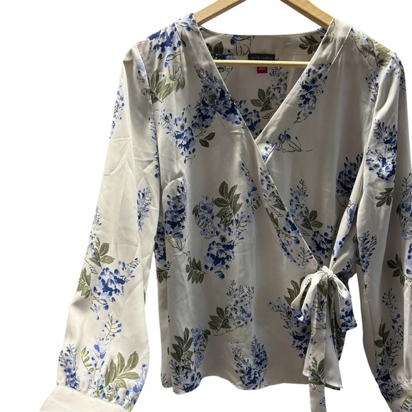 Vince Camuto Women’s Wrap Blouse Floral Print Size M - Picture 3 of 6